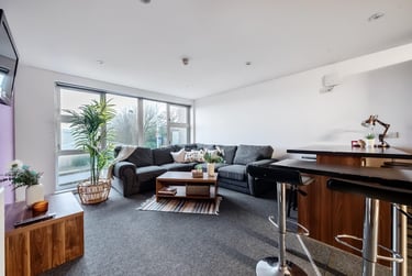 1 bed flat, 2 - 4 Plymbridge Lane  (FA), Crownhill, Plymouth, PL68DE - Image 5
